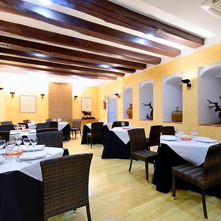 Hotel Ahc Palacio Coria Eksteriør billede