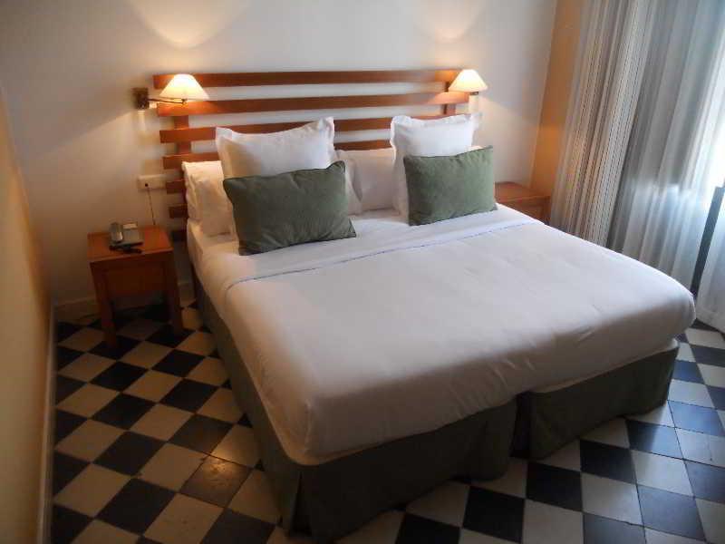Hotel Ahc Palacio Coria Eksteriør billede